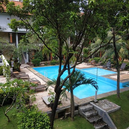 Melasti Kuta Bungalows & Spa ภายนอก รูปภาพ