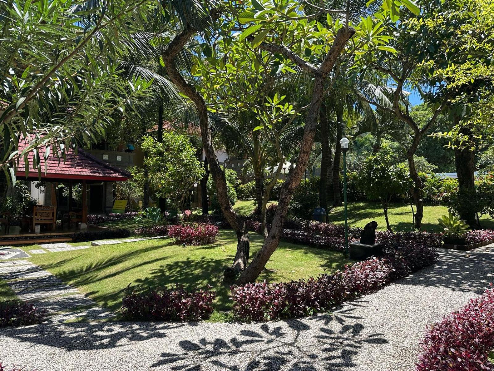 Melasti Kuta Bungalows & Spa ภายนอก รูปภาพ