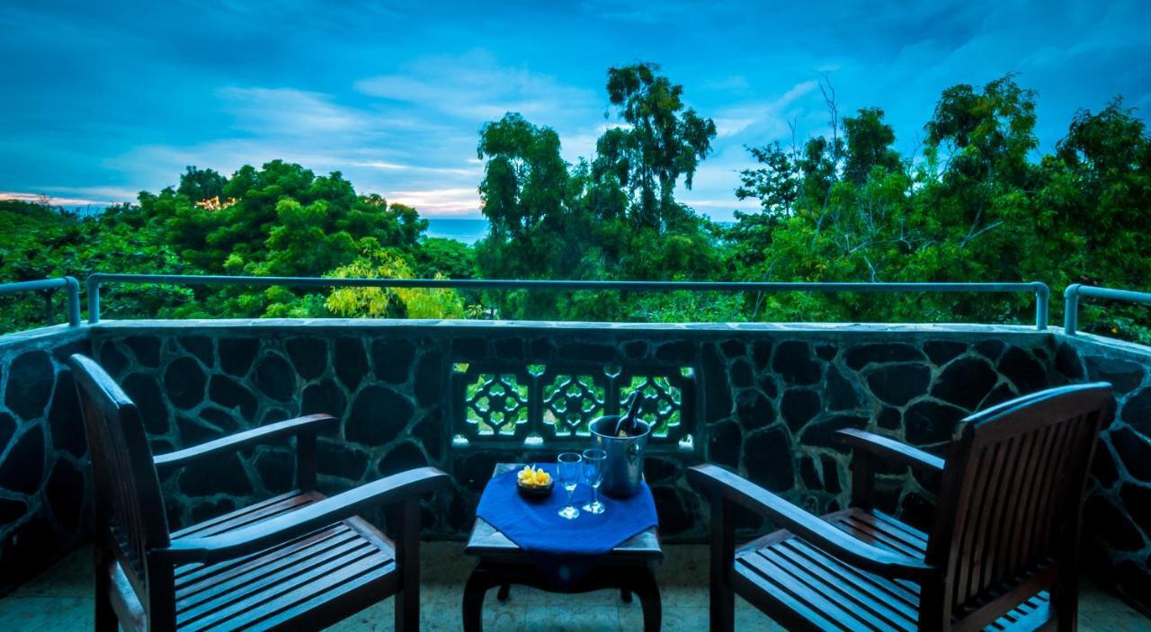 Melasti Kuta Bungalows & Spa ภายนอก รูปภาพ